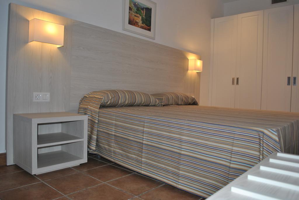 Apartamentos Mar Blau Son Bou Εξωτερικό φωτογραφία
